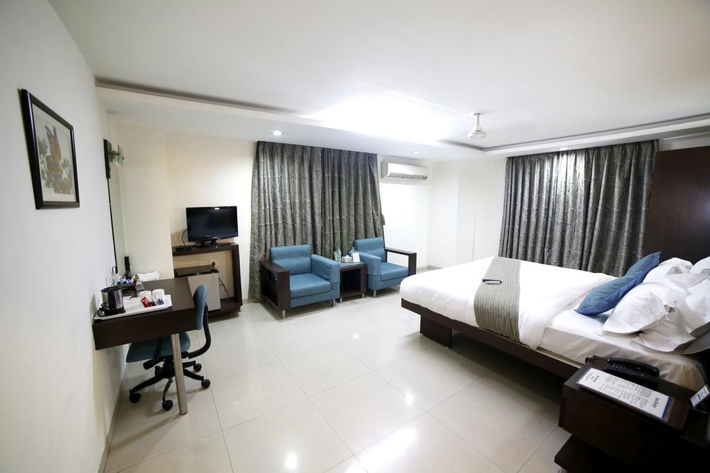 Best Western Yuvraj Сурат Экстерьер фото