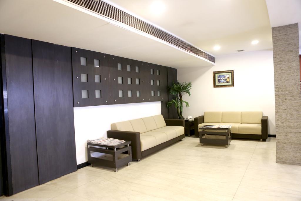 Best Western Yuvraj Сурат Экстерьер фото