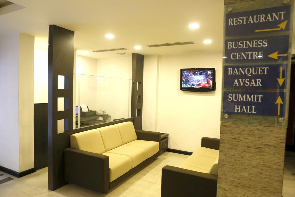 Best Western Yuvraj Сурат Экстерьер фото