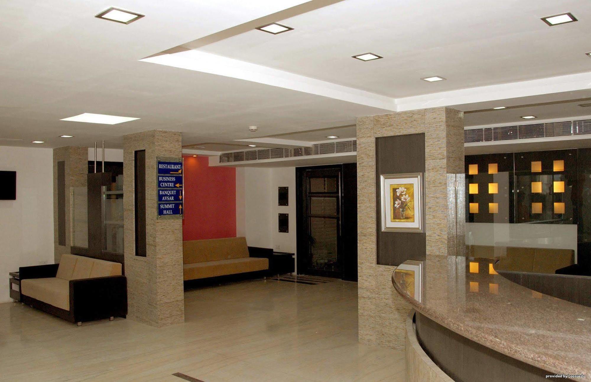 Best Western Yuvraj Сурат Экстерьер фото