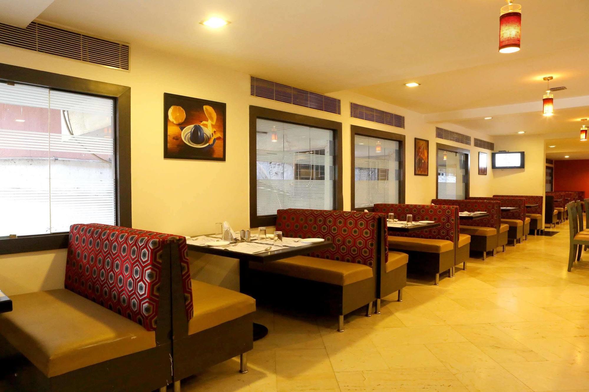 Best Western Yuvraj Сурат Экстерьер фото